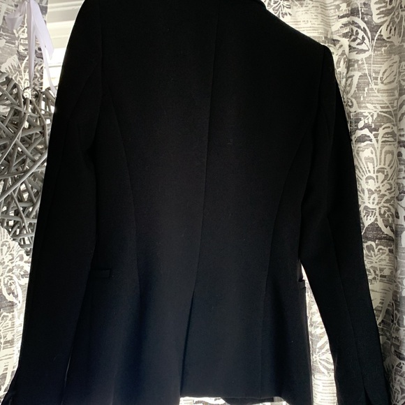 Zara Basic Blazer - Picture 6 of 6